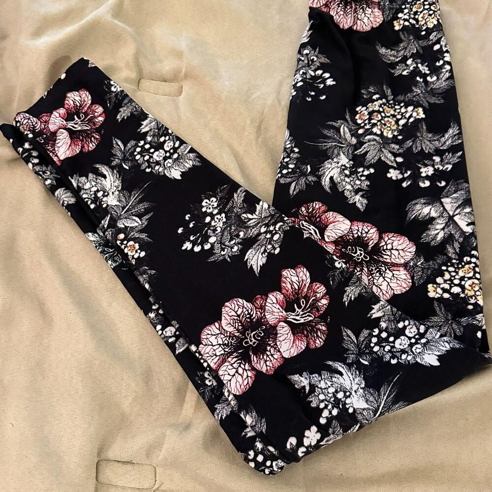 Source-unknown Women's multi Leggings